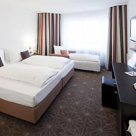Zeller's Quartier מלון 4*