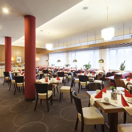 Zeller's Quartier 4* Königsbrunn