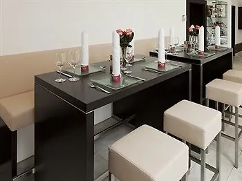 Zeller 4* Königsbrunn