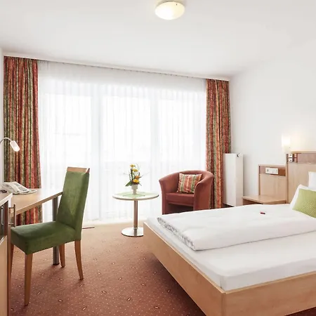 Zeller 4* Königsbrunn