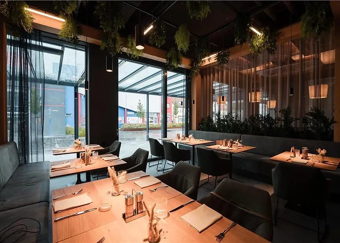 Zeller's Quartier Отель Кёнигсбрунн