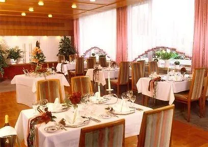 Zeller's Quartier 4* Koenigsbrunn